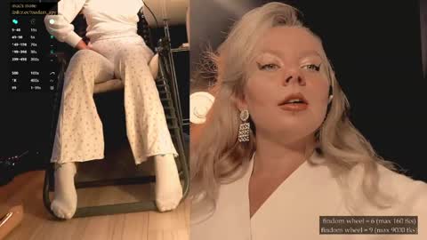 Snapshot of totally_spy chatting on May 31, 2026, 1:51 pm Madam Viktoria Vacation in Portugal 2811 - 0412 online show from May 31, 2026, 1:51 pm