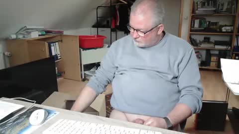 toto758 online show from October 13, 2025, 11:43 am