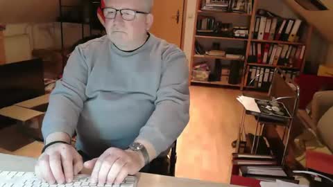 toto758 online show from March 1, 2026, 8:55 pm