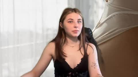 Snapshot of touch_and_run chatting on March 16, 2026, 10:19 am touch_and_run online show from March 16, 2026, 10:19 am