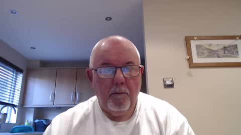 Snapshot of touchwood25 chatting on December 9, 2024, 9:28 am TOUCHWOOD25 online show from December 9, 2024, 9:28 am