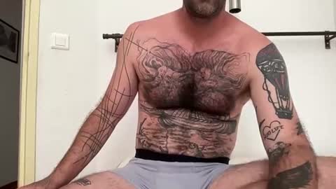 toutsexy online show from June 14, 2026, 11:01 am