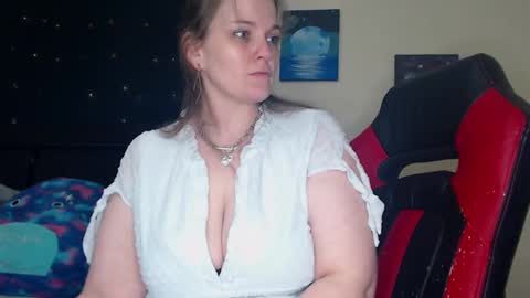 Lilly Miss Mistress Goddess Maam Queen Boss online show from December 18, 2024, 10:19 am