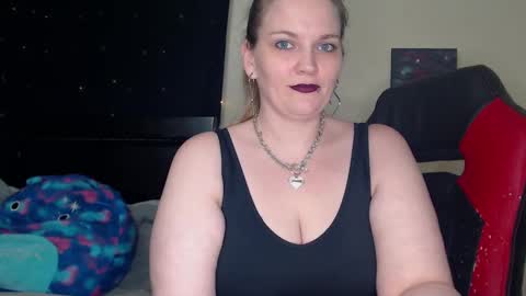 Lilly Miss Mistress Goddess Maam Queen Boss online show from January 5, 2025, 10:53 am