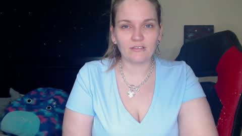 Lilly Miss Mistress Goddess Maam Queen Boss online show from February 4, 2025, 10:54 am