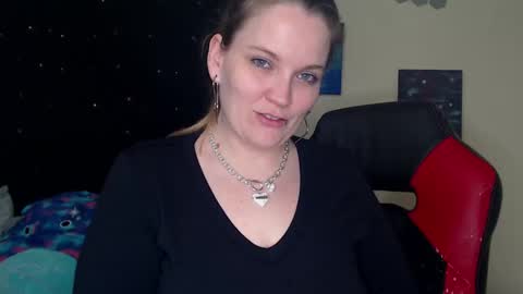 Lilly Miss Mistress Goddess Maam Queen Boss online show from February 22, 2025, 10:29 am