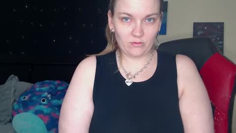 Lilly Miss Mistress Goddess Maam Queen Boss online show from February 26, 2025, 8:04 am
