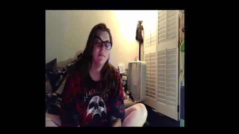 Toxiclove1311 online show from September 25, 2025, 1:42 am