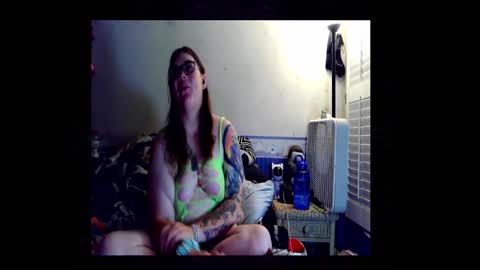 Toxiclove1311 online show from October 4, 2025, 12:08 am