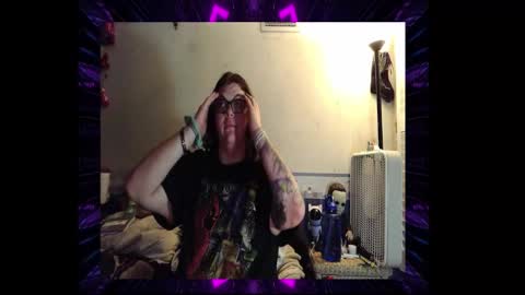 Toxiclove1311 online show from October 9, 2025, 11:25 pm