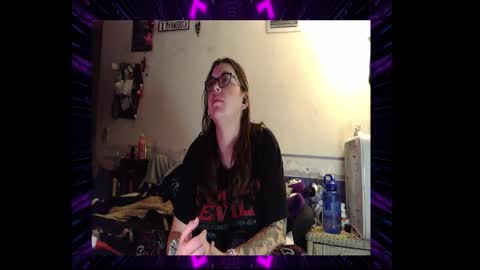 Toxiclove1311 online show from January 6, 2026, 12:58 am