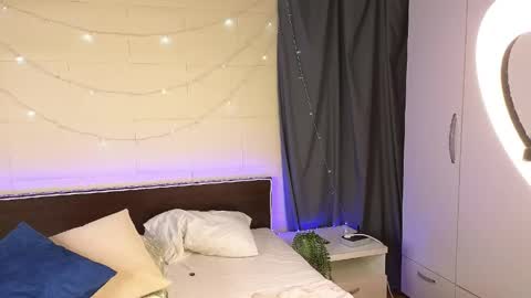 Max online show from April 18, 2026, 7:07 pm