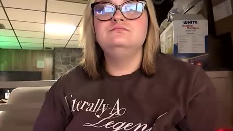 toxicsamarha online show from November 13, 2025, 4:39 pm