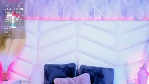 Tracy  online show from June 24, 2026, 12:15 pm