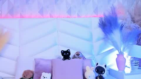Tracy  online show from July 12, 2026, 12:40 pm