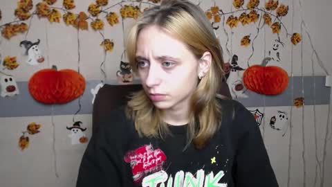 TracyLeeBB online show from November 14, 2025, 12:04 pm