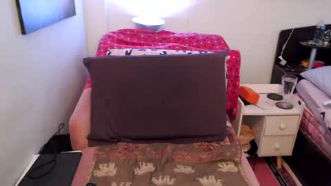 Snapshot of transagera chatting on October 1, 2025, 3:34 am TransAgera online show from October 1, 2025, 3:34 am