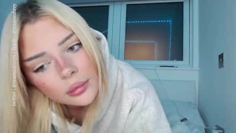 aubrey 3 online show from September 13, 2025, 7:35 pm