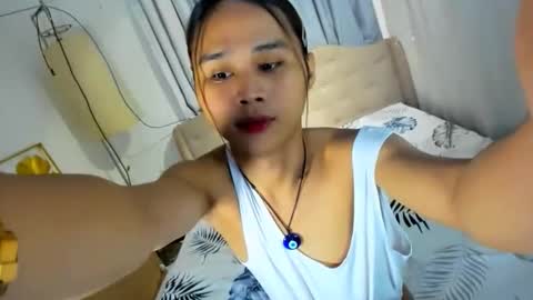 GEN LUXS online show from March 25, 2026, 1:28 pm