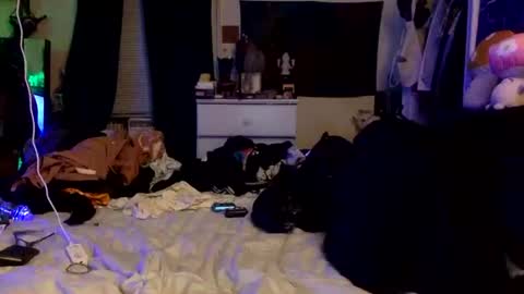 transcurious101 online show from September 30, 2025, 3:22 am