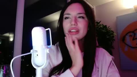 transfrmgirl98 online show from October 26, 2025, 5:57 am