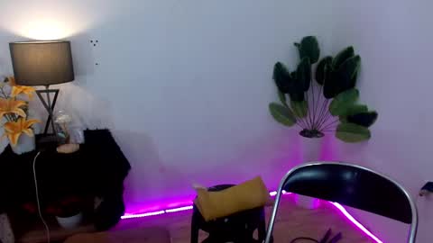 Selena the real cummer online show from December 10, 2024, 2:28 pm