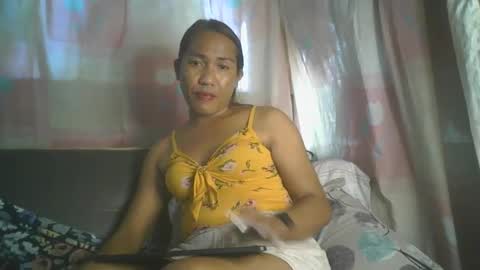 transhottie28 online show from February 11, 2025, 8:37 am