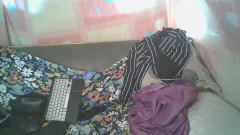 transhottie28 online show from February 26, 2025, 2:59 am