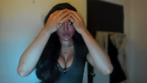 Snapshot of transnextdoor_ chatting on December 5, 2024, 10:01 pm ALMIGHTY GODDESS VALENTINA online show from December 5, 2024, 10:01 pm