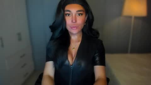 Snapshot of transnextdoor_ chatting on December 13, 2024, 10:45 pm ALMIGHTY GODDESS VALENTINA online show from December 13, 2024, 10:45 pm