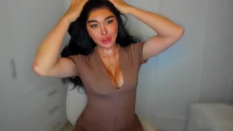 Snapshot of transnextdoor_ chatting on January 22, 2025, 11:53 pm ALMIGHTY GODDESS VALENTINA online show from January 22, 2025, 11:53 pm