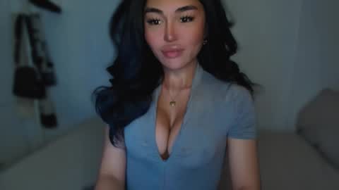 Snapshot of transnextdoor_ chatting on February 22, 2025, 3:23 am ALMIGHTY GODDESS VALENTINA online show from February 22, 2025, 3:23 am