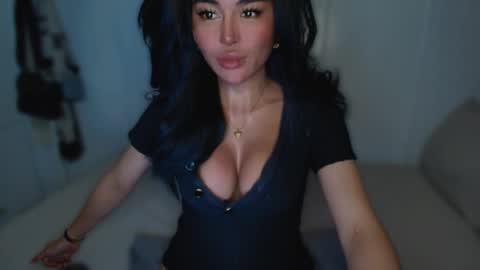 Snapshot of transnextdoor_ chatting on February 27, 2025, 9:22 am ALMIGHTY GODDESS VALENTINA online show from February 27, 2025, 9:22 am
