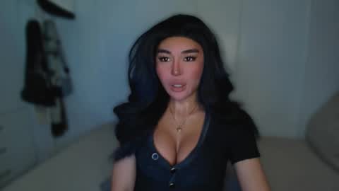 Snapshot of transnextdoor_ chatting on March 3, 2025, 6:04 am ALMIGHTY GODDESS VALENTINA online show from March 3, 2025, 6:04 am