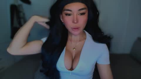 Snapshot of transnextdoor_ chatting on March 9, 2025, 5:44 am ALMIGHTY GODDESS VALENTINA online show from March 9, 2025, 5:44 am