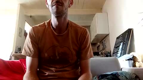 Snapshot of traveler_of_pleasure chatting on November 4, 2025, 8:35 am traveler_of_pleasure online show from November 4, 2025, 8:35 am