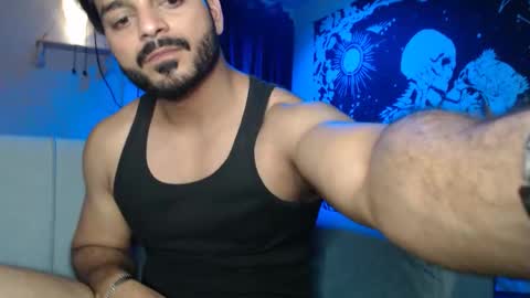 Snapshot of travisandnina chatting on February 22, 2026, 8:40 pm travisandnina online show from February 22, 2026, 8:40 pm