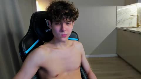 Snapshot of travisrivas chatting on October 16, 2025, 3:46 pm travisrivas online show from October 16, 2025, 3:46 pm