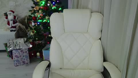 Snapshot of travissholden chatting on December 23, 2024, 11:39 pm TRAVISS HOLDEN online show from December 23, 2024, 11:39 pm