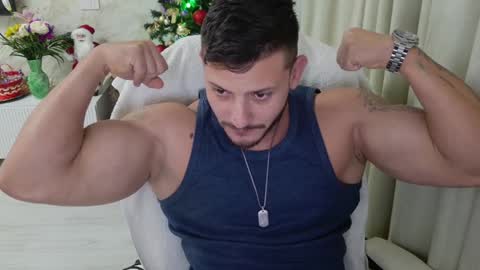 Snapshot of travissholden chatting on December 27, 2024, 9:00 pm TRAVISS HOLDEN online show from December 27, 2024, 9:00 pm