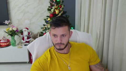 Snapshot of travissholden chatting on December 30, 2024, 5:04 am TRAVISS HOLDEN online show from December 30, 2024, 5:04 am