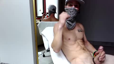 Snapshot of treeburner1 chatting on November 1, 2025, 6:04 am TreeBurner1 online show from November 1, 2025, 6:04 am