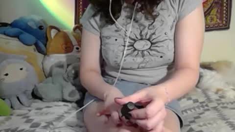 treecups online show from November 21, 2025, 10:19 pm