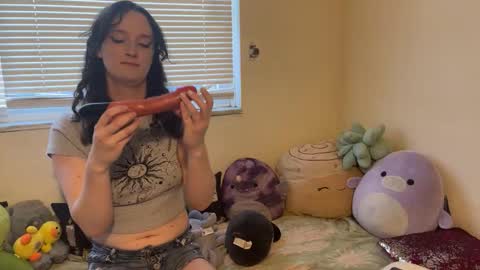 treecups online show from February 27, 2026, 10:43 pm