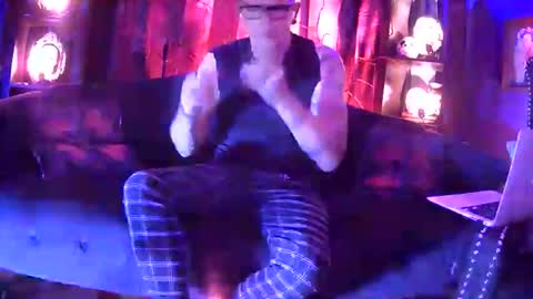 Trent Pounder online show from April 26, 2026, 10:13 am