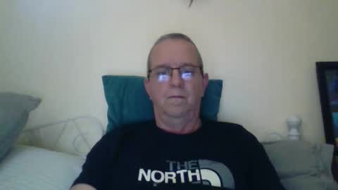 Fe-fi-fo-fum online show from May 13, 2026, 9:50 am