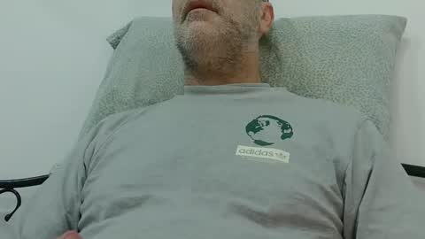 trevido4u online show from February 11, 2026, 3:00 am