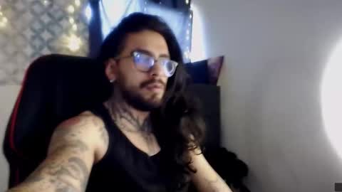 Snapshot of trevor_hilton_ chatting on September 14, 2025, 3:22 pm trevor online show from September 14, 2025, 3:22 pm