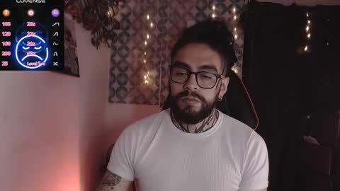 Snapshot of trevor_hilton_ chatting on October 18, 2025, 2:36 am trevor online show from October 18, 2025, 2:36 am