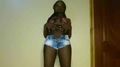 Snapshot of trey_queens chatting on June 24, 2026, 5:56 pm trey_queens online show from June 24, 2026, 5:56 pm